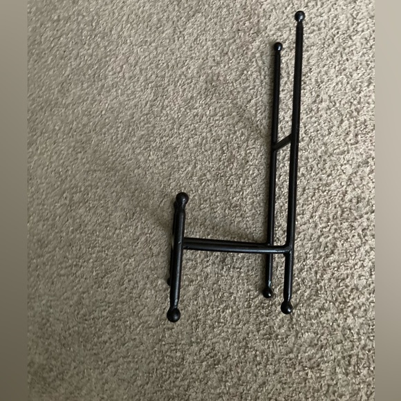 Book Holder Display - Picture 2 of 3